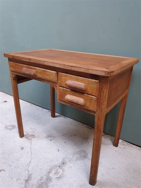 wooden desk houten bureau vintage meubels slaapkamer bureau