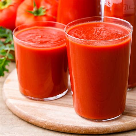 homemade tomato juice    blender nurtured homes