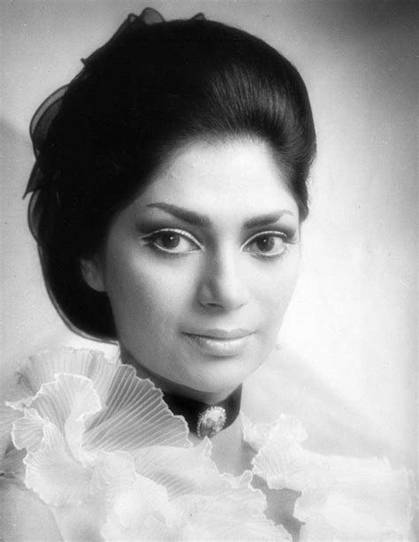 nude simi garewal 92 foto ass twitter