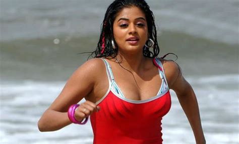 Priyamani Hot Pics 2016 A Ethnic South Indian Actress A Hot Pics