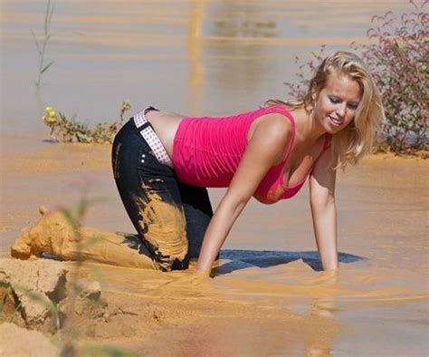 sexy girls playing in the mud gallery total pro sports
