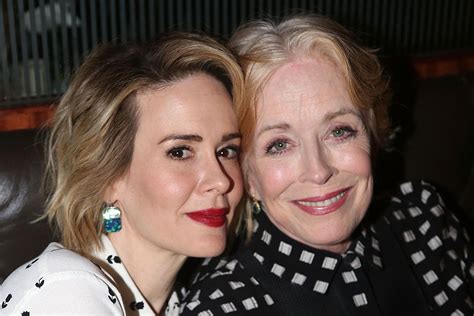 how long have sarah paulson and holland taylor been dating