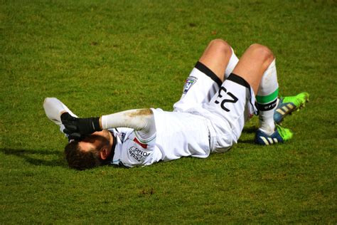 How To Practice Soccer While Injured