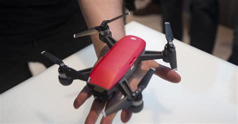 dji  requiring owners  register  drones
