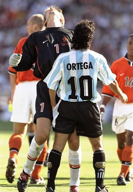 World Cup 2014 Countdown Ariel Ortega Head Butts Edwin Van Der Sar In