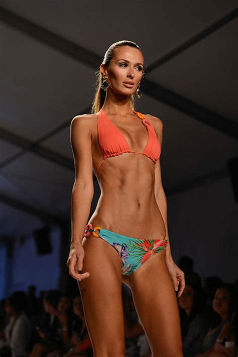 Paris Thin Models Link With Anorexia Nervosa And Death