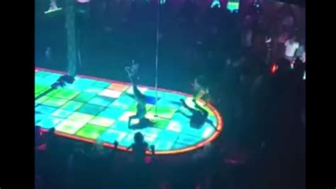 Texas Stripper Falls From 15 Foot While Pole Dancing Twerks Despite