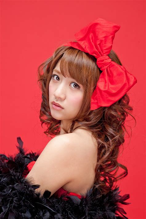 minami takahashi japanese sexy idol sexy red robe fashion photo shoot