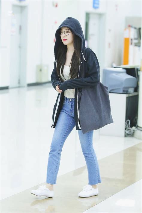616 Best Red Velvet Fashion Images On Pinterest