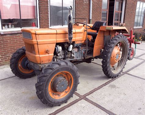 farm machinery wikimedia commons fiat tractors quick antique tractors