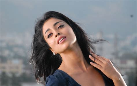 Shriya Saran Bollywood Actress New Pictures Images High