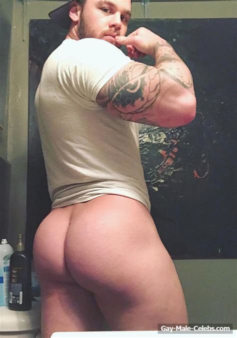 matthew camp leaked frontal nude selfie gay male