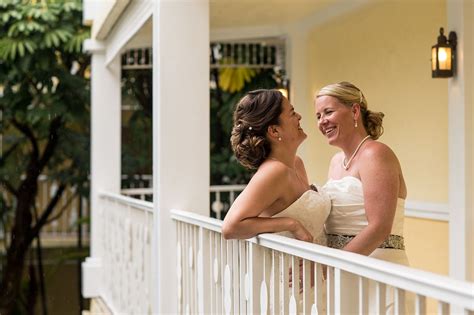 31 beautiful lesbian wedding photos that prove two brides are better