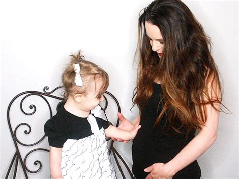 Jenna Von Oy Pregnant Expecting Second Daughter In November