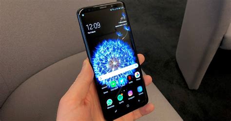 Samsung Galaxy S9 Buy It For The Camera Hate It For The Emojis