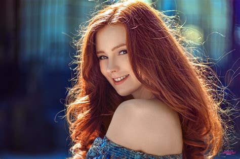 Wallpaper Redhead Smiling Long Hair Women Outdoors Bare Shoulders