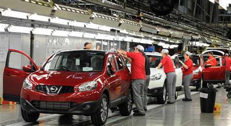 investment stalls auto industry warns pm  avert brexit crash daily sabah