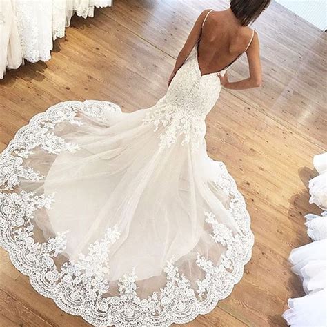 Sexy Backless Wedding Dresses Lace Mermaid V Neck Long Tail Summer