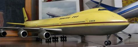 boeing  early design model airlinereporter