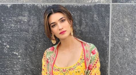 when kriti sanon was insulted by a choreographer during her modelling