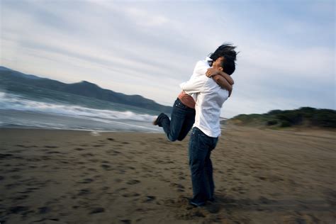 filepeople hugging   beachjpg