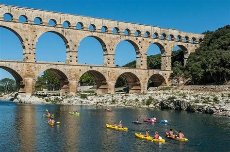 The Pont Du Gard Aqueduct Avignon Et Provence Roman