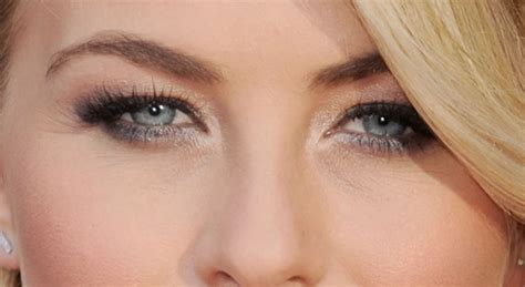Julianne Hough Won The Whole Entire Weekend With This Smoky Eye Makeup