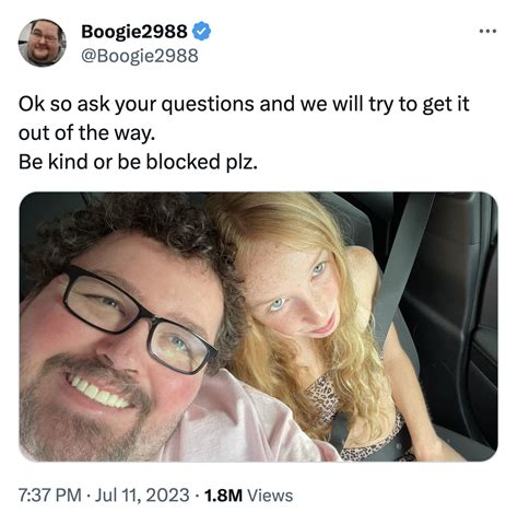 Boogie2988 And His Girlfriend Boogie2988s Girlfriend Know Your Meme