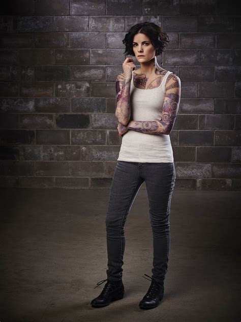 It Takes 6 Hours And 3 Makeup Artists To Apply Jaimie Alexander S