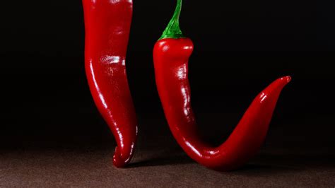 eat spicy food   affects  body