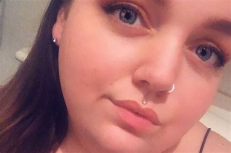 Spiteful Tinder Reject Brutally Fat Shames Girl Who Said No She