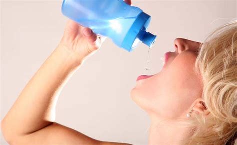 Top 8 Home Remedies For Dry Mouth