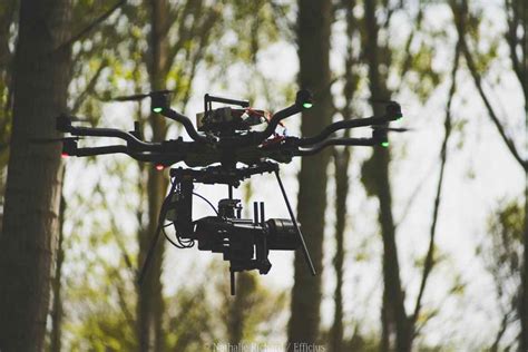 train composite les donnees choisir son prestataire drone emballage fictif menton