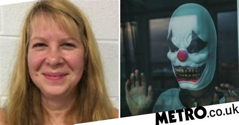 Female Killer Clown Who Murdered Her Lover S Wife Faces Death