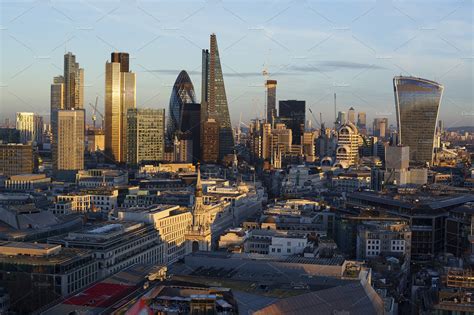 financial district  london business  creative market