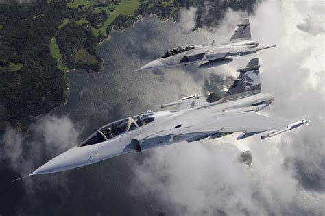 military  gripen ng  gripen   formation