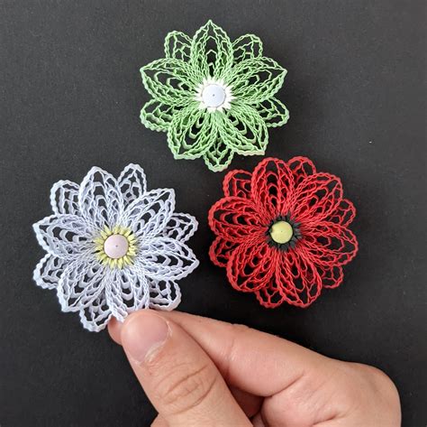 enjoyed making  intricate paper quilling flowers rquilling