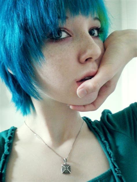 Pin By Emma Rawlinson On Hair Short Blue Hair Emo Scene Hair Scene Hair