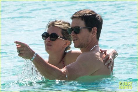 mark wahlberg and wife rhea durham show off their hot bods in barbados