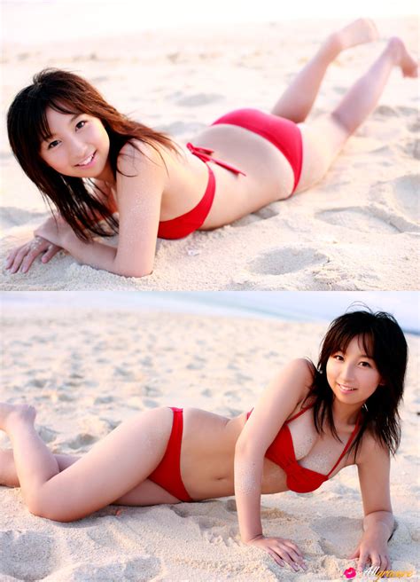 Japanese Idol Riho Lida Teasing In Bikini Pics Outdoors Erotic Beauties
