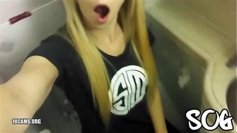blonde public masturbating airplane bathroom real amateur xvideos