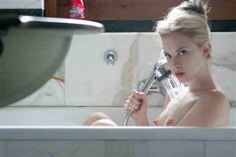 Bathing Blonde Porn Pic Eporner