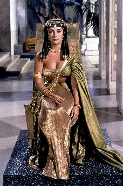 Early Wardrobe Test For Elizabeth Taylor Cleopatra