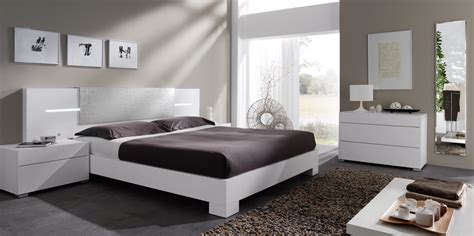 color combination   sophisticated bedroom becoration