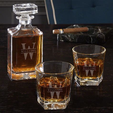 oakmont personalized whiskey decanter set  colchester glasses
