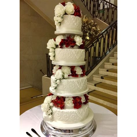 traditional tiered cake ann s designer cakes