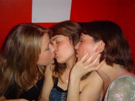 amateur girls kissing videos tubezzz porn photos