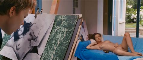 Adèle Exarchopoulos Nuda ~30 Anni In Blue Is The Warmest Colour