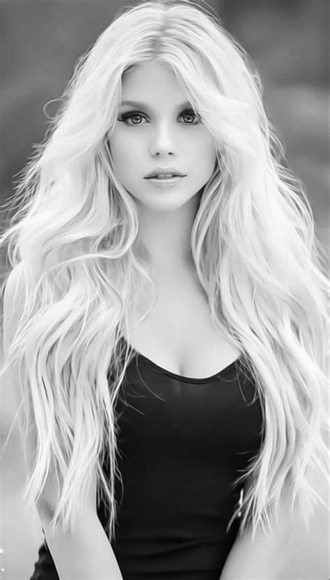 🖤vamp🖤 Woman Face Long Hair Styles White Girls