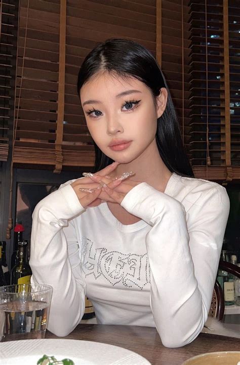 selfies asian makeup looks vision board vídeos youtube model